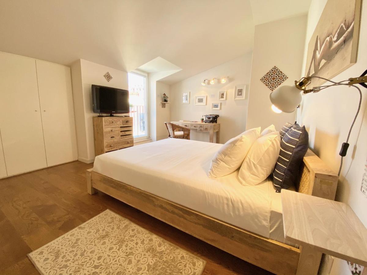 Unique By Myplaceforyou, In The Center Of With Views Over The And The Tagus River Appartement *